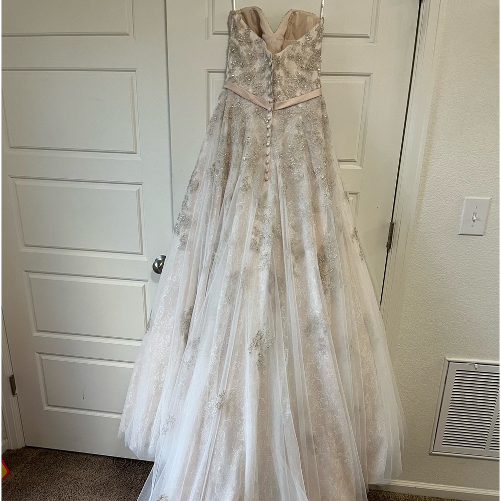 Size 6 Ivory Stella York Wedding Dress - Picture 5 of 14